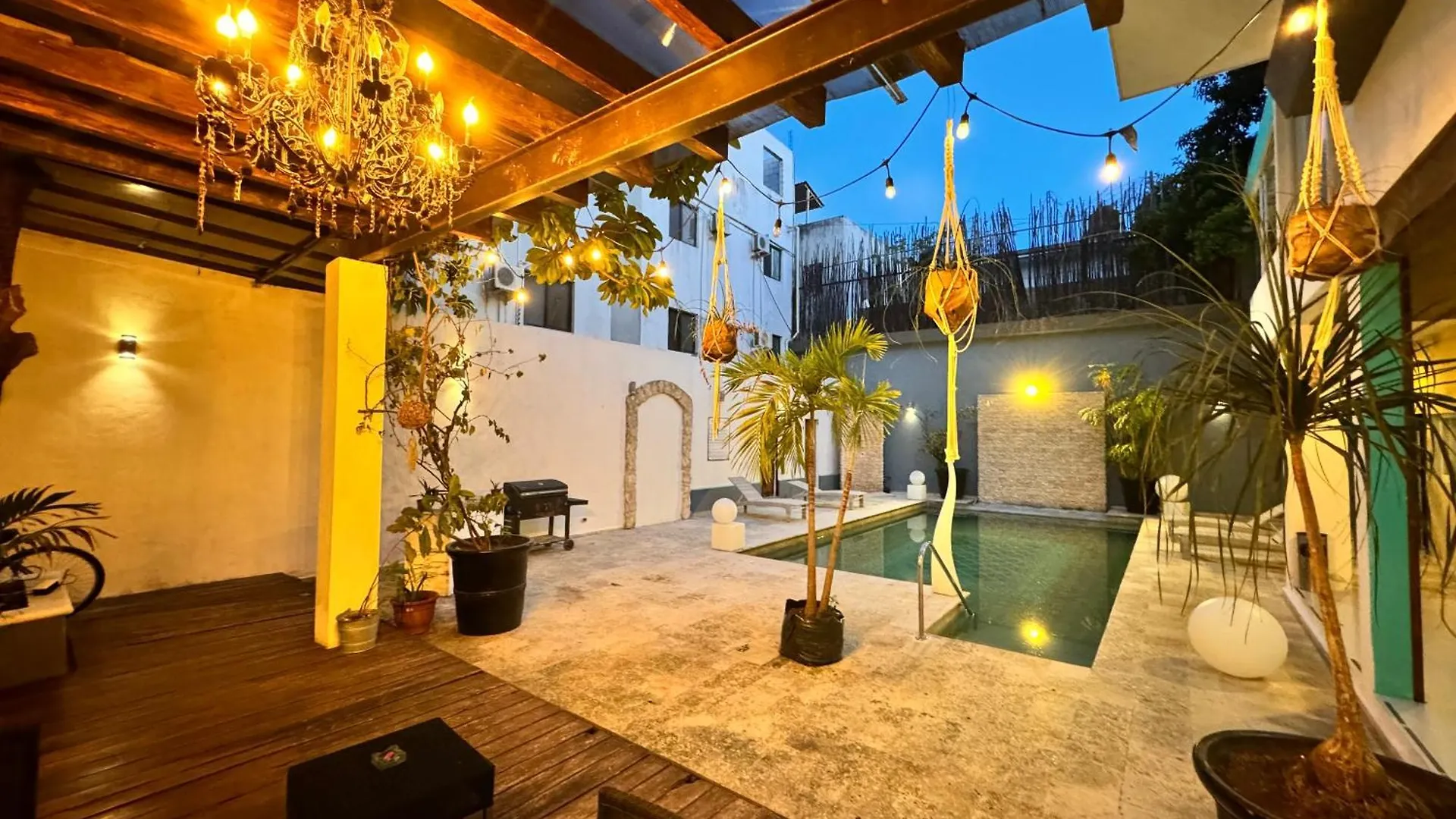 Marea Hostel location